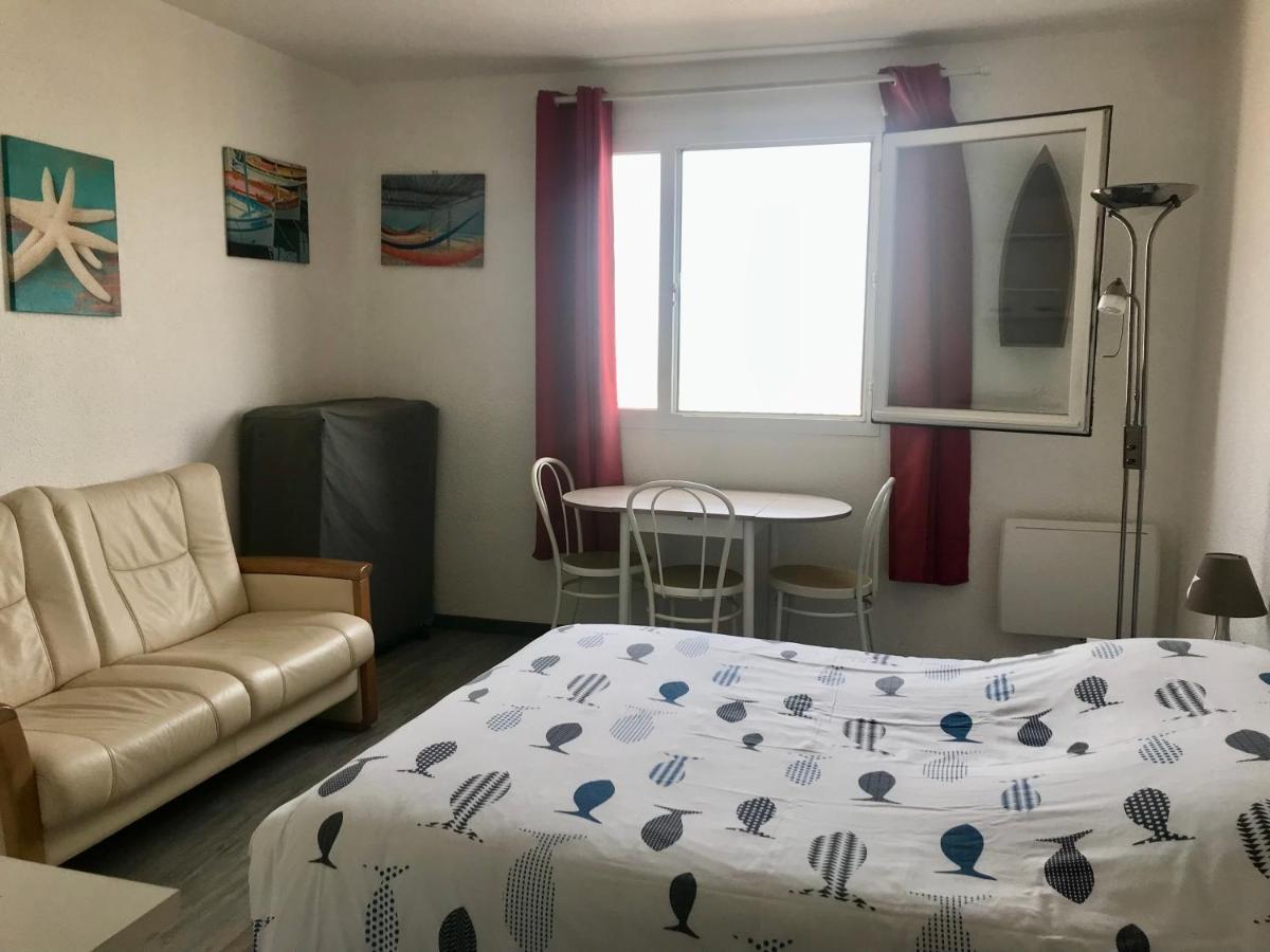 Studio Vue Sur Mer Apartment Calais Luaran gambar